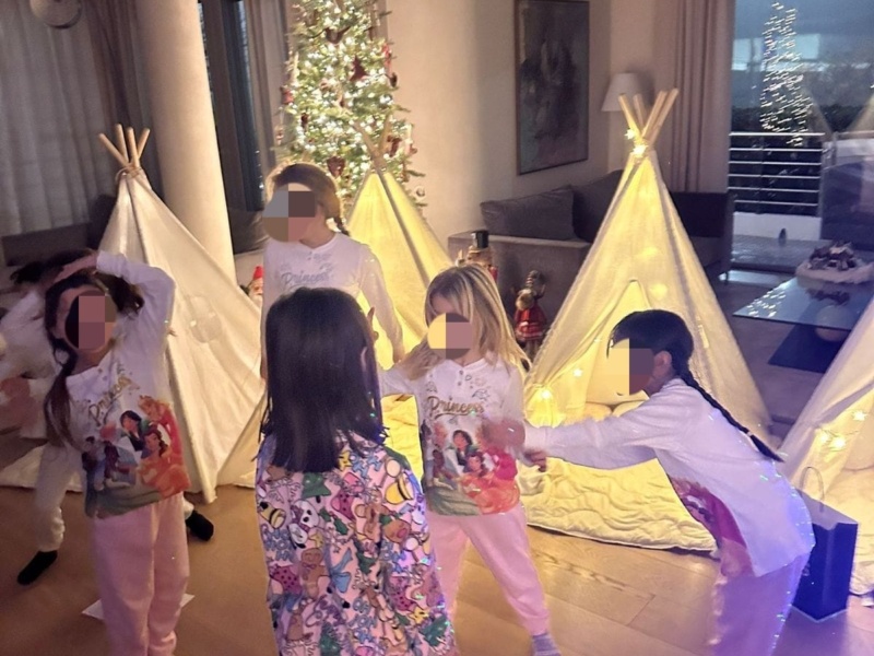 Pigiama Party - teepee e bambini