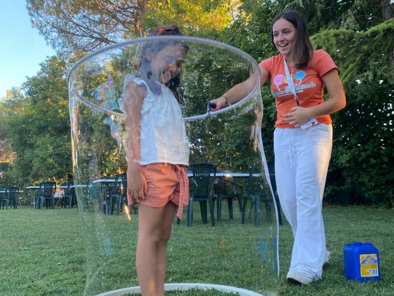 Spettacolo delle Bolle e Bimbo in Bolla - Allegra Combriccola